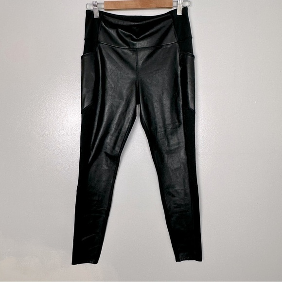 Athleta Gleam Chaturanga to Town Tight Faux Leather w/ Pockets, Size M, Black - Picture 1 of 8